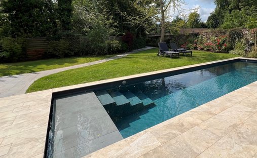 Estate in Mere, Ile-de-France, France 1