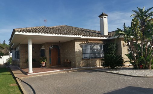 Villa en Chiclana de la Frontera, Andalucía, España 1