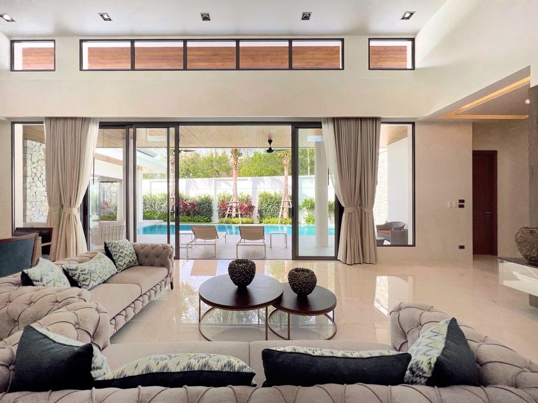 Villa in Choeng Thale, Phuket, Thailand 1 - 15834577