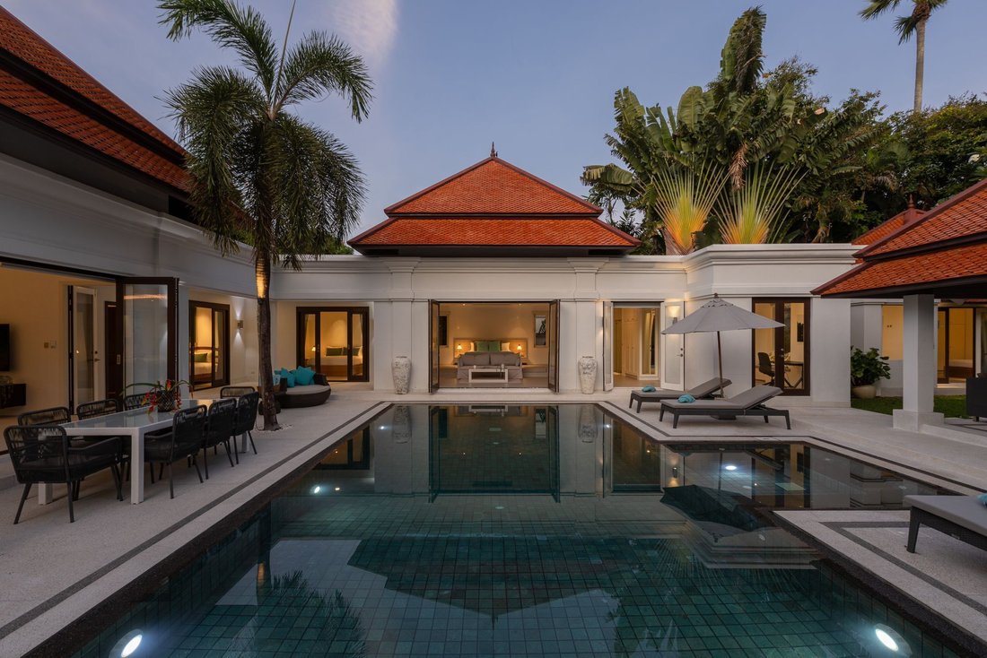 Villa in Choeng Thale, Phuket, Thailand 1 - 15830792