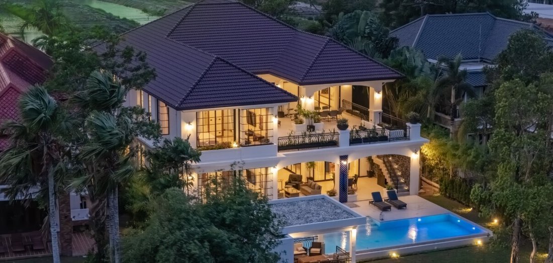Villa in Choeng Thale, Phuket, Thailand 1 - 15834582