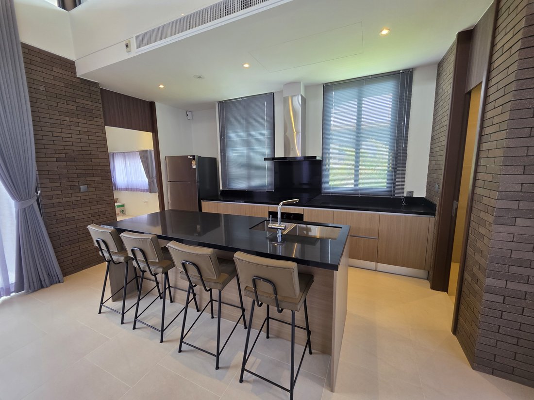 Villa in Choeng Thale, Phuket, Thailand 2 - 15835861