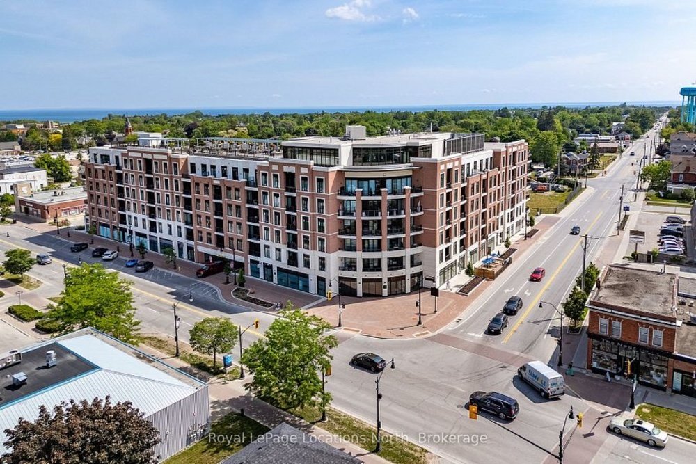 Condo in Collingwood, Ontario, Canada 1 - 15835831