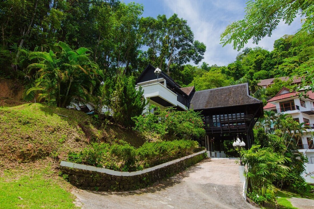3 Bedroom Villa for sale in Patong Hill Villa, Patong, Phuket