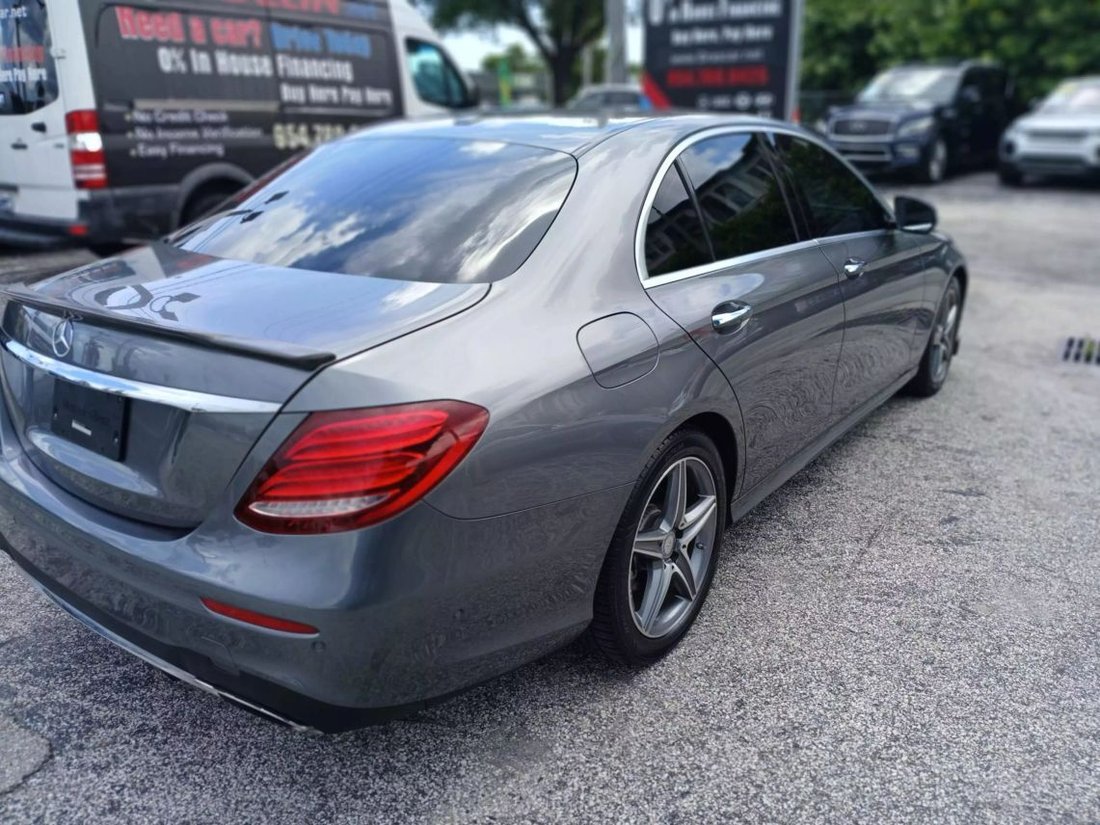 Sedan in Pompano Beach, FL, United States 5 - 15836245