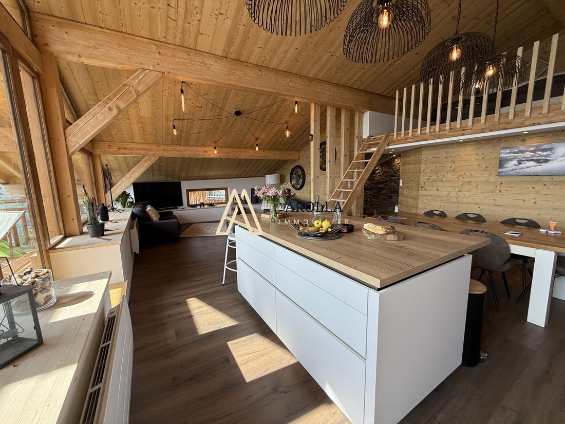 Chalet in Bourg-Saint-Maurice, Auvergne-Rhône-Alpes, France 3 - 15836494