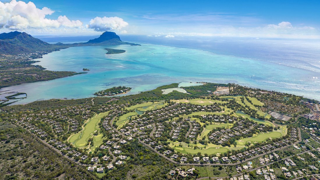 Villa in Tamarin, Rivière Noire District, Mauritius 2 - 15836907