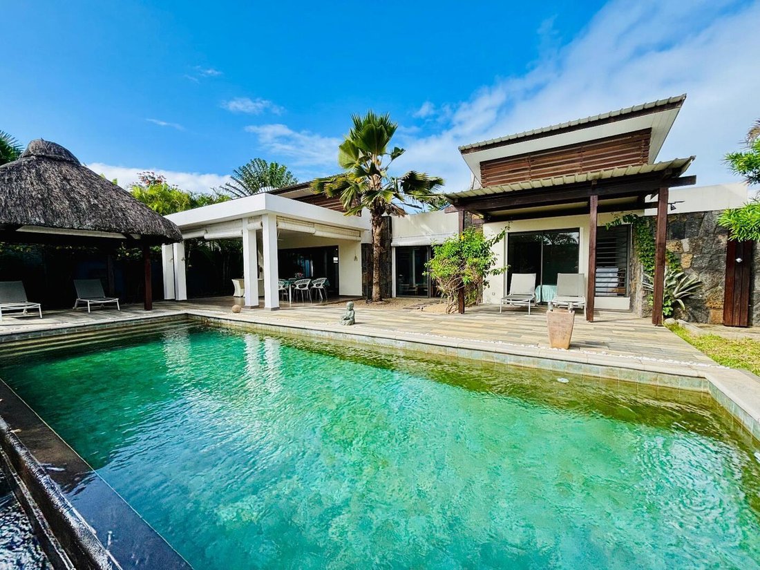 Villa in Grand Baie, Rivière du Rempart District, Mauritius 2 - 15836846