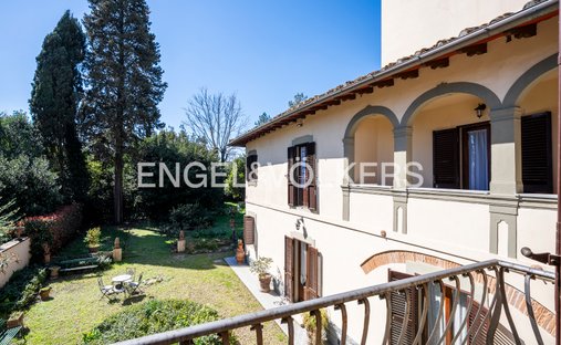 Villa in Isolotto, Florence, Italy 1