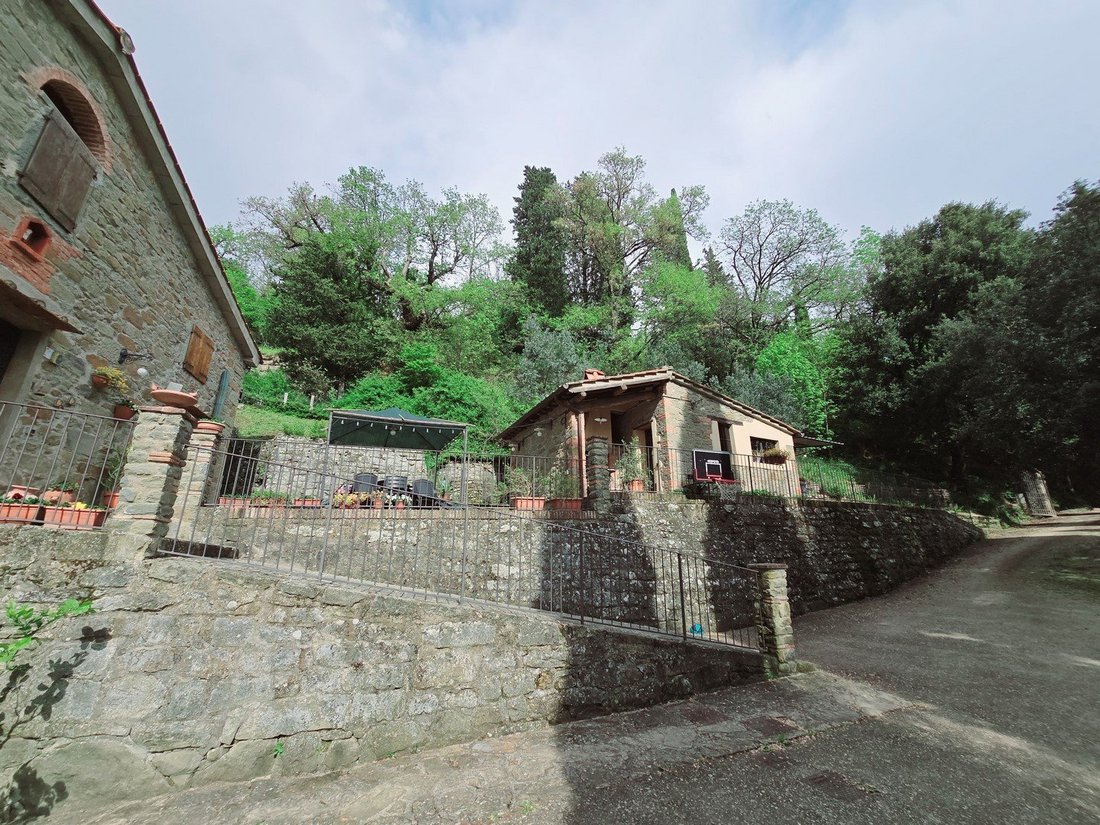 Villa in Loro Ciuffenna, Tuscany, Italy 3 - 15837062