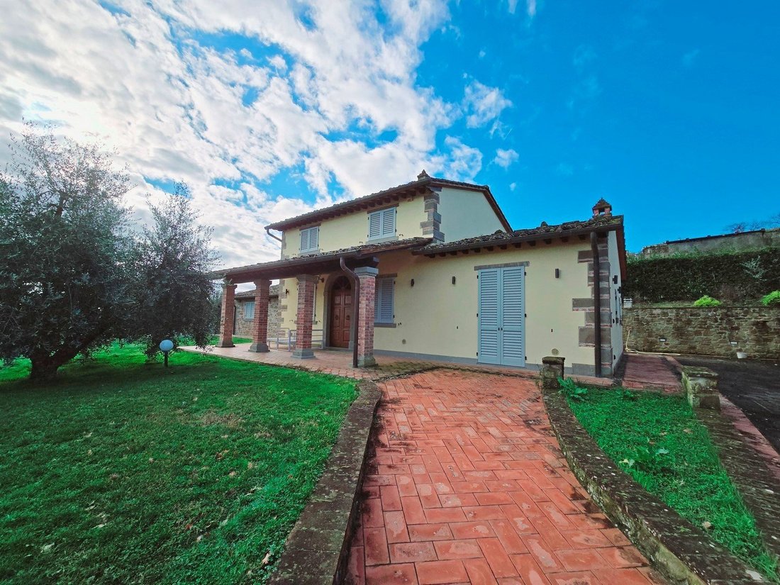 Villa en Puglia, Toscana, Italia 1 - 15837063