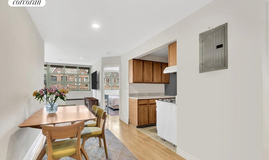 19 19 24th Avenue R117, Queens, Ny 11102 In New York, New York, United ...