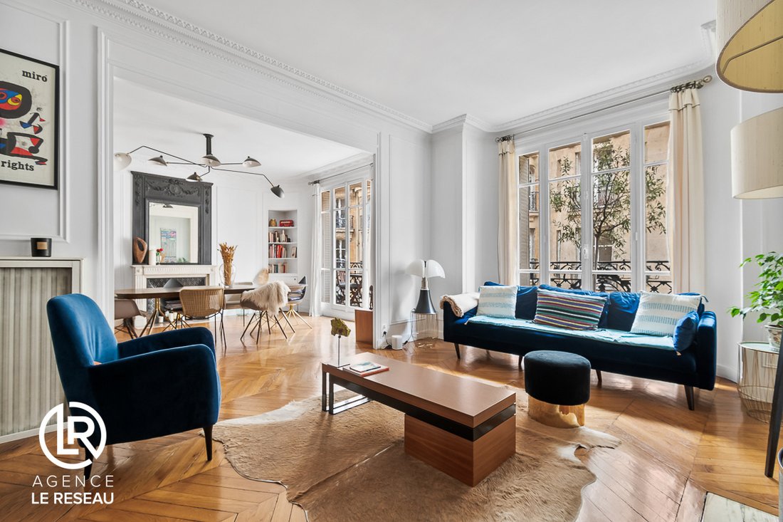 Apartment in La Plaine des Sablons, Neuilly-sur-Seine, France 1 - 15837211
