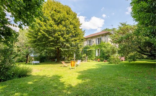 House in Centre Ville, Bagneux, France 1