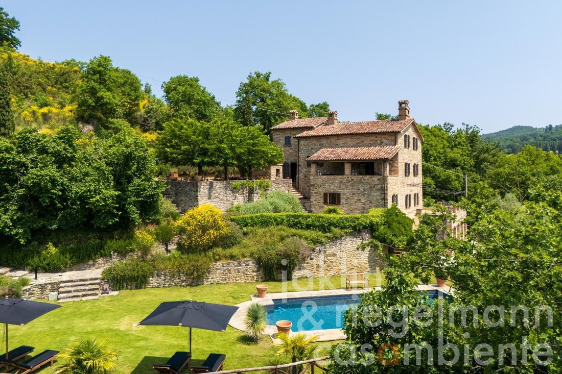 Domaine à Pietralunga, Ombrie, Italie 1 - 15837462