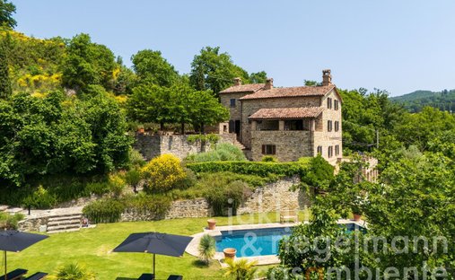 Anwesen in Pietralunga, Umbrien, Italien 1