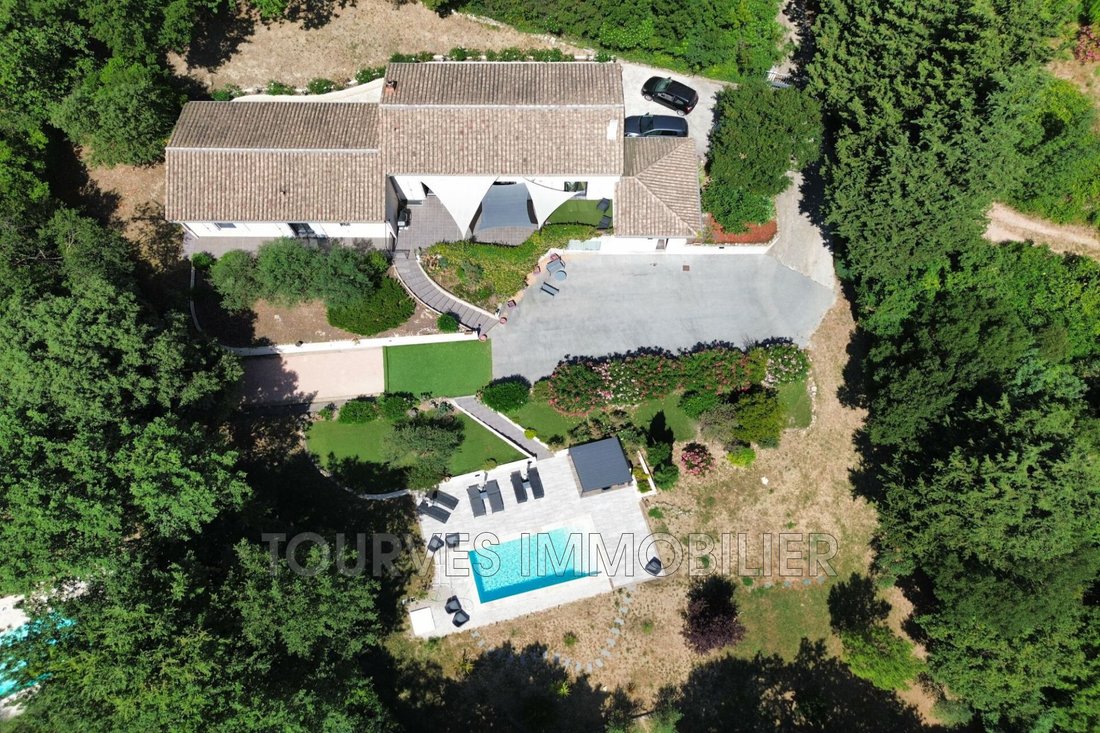 Villa in Tourves, Provence-Alpes-Côte d'Azur, France 2 - 15837665
