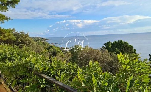 Villa in Sari-Solenzara, Corsica, France 1