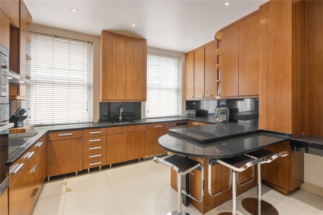 Apartment in Knightsbridge, Kensington And Chelsea, England 5 - 15838285