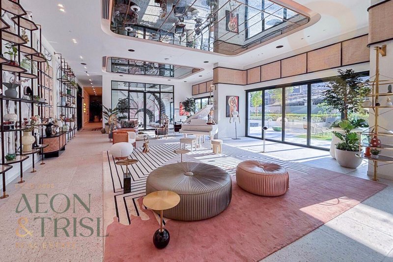 Apartment in Naif, Dubai, United Arab Emirates 4 - 15837375