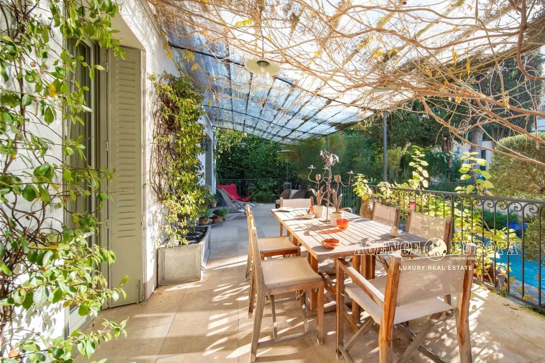 Villa in Cannes, Provence-Alpes-Côte d'Azur, France 4 - 15837445