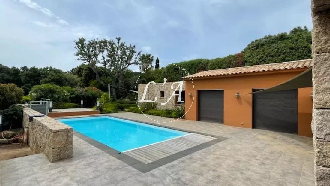 Villa in Porto-Vecchio, Corsica, France 4 - 12161646