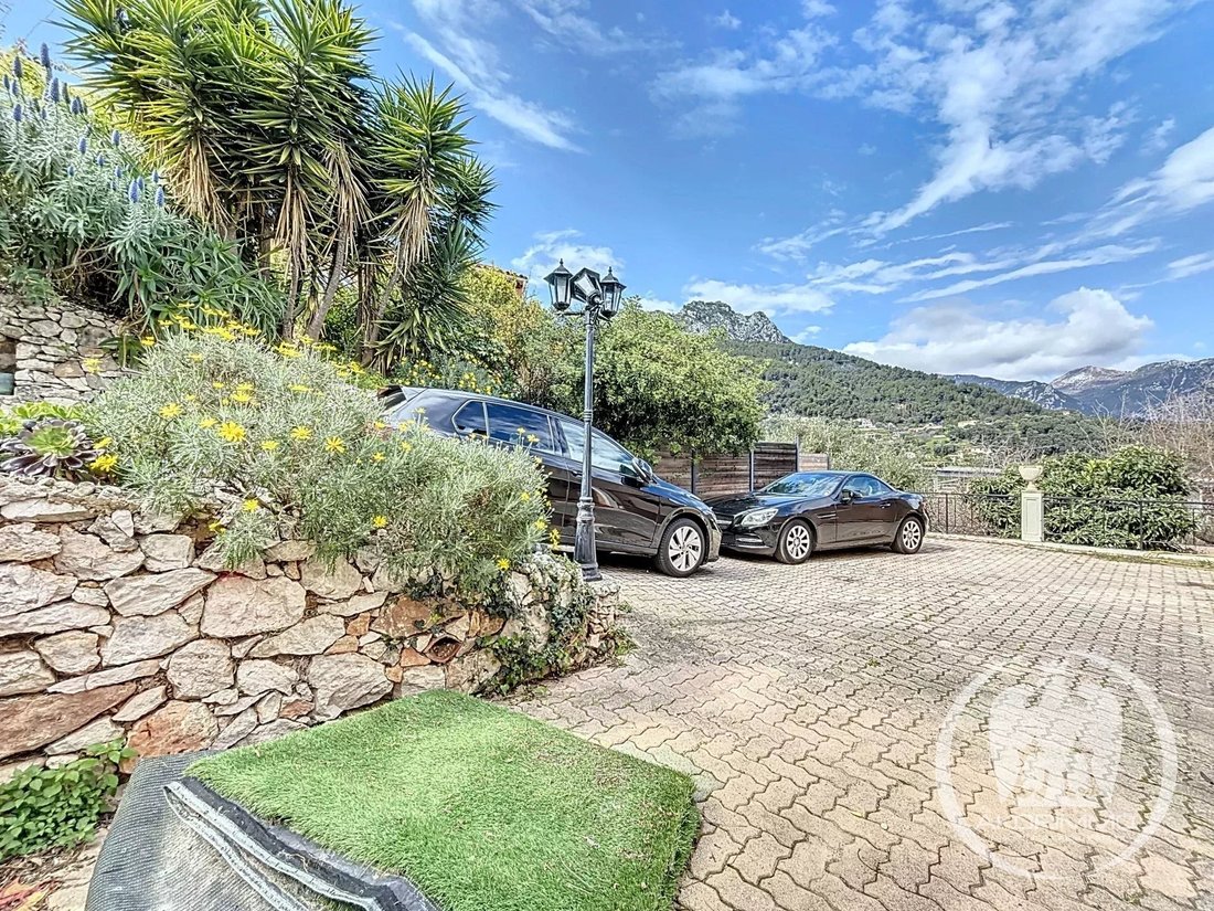 Villa in Sainte-Agnes, Provence-Alpes-Côte d'Azur, France 3 - 15837348