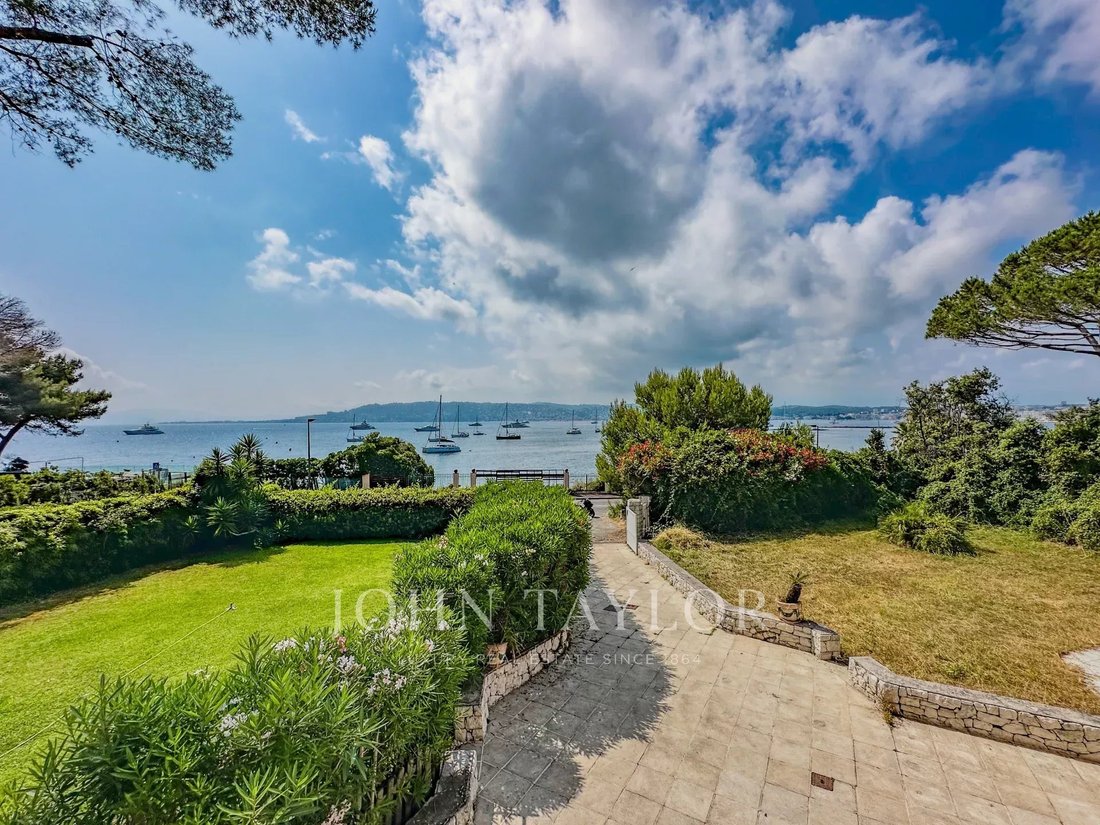 Villa a Antibes, Provenza-Alpi-Costa Azzurra, Francia 2 - 10752623