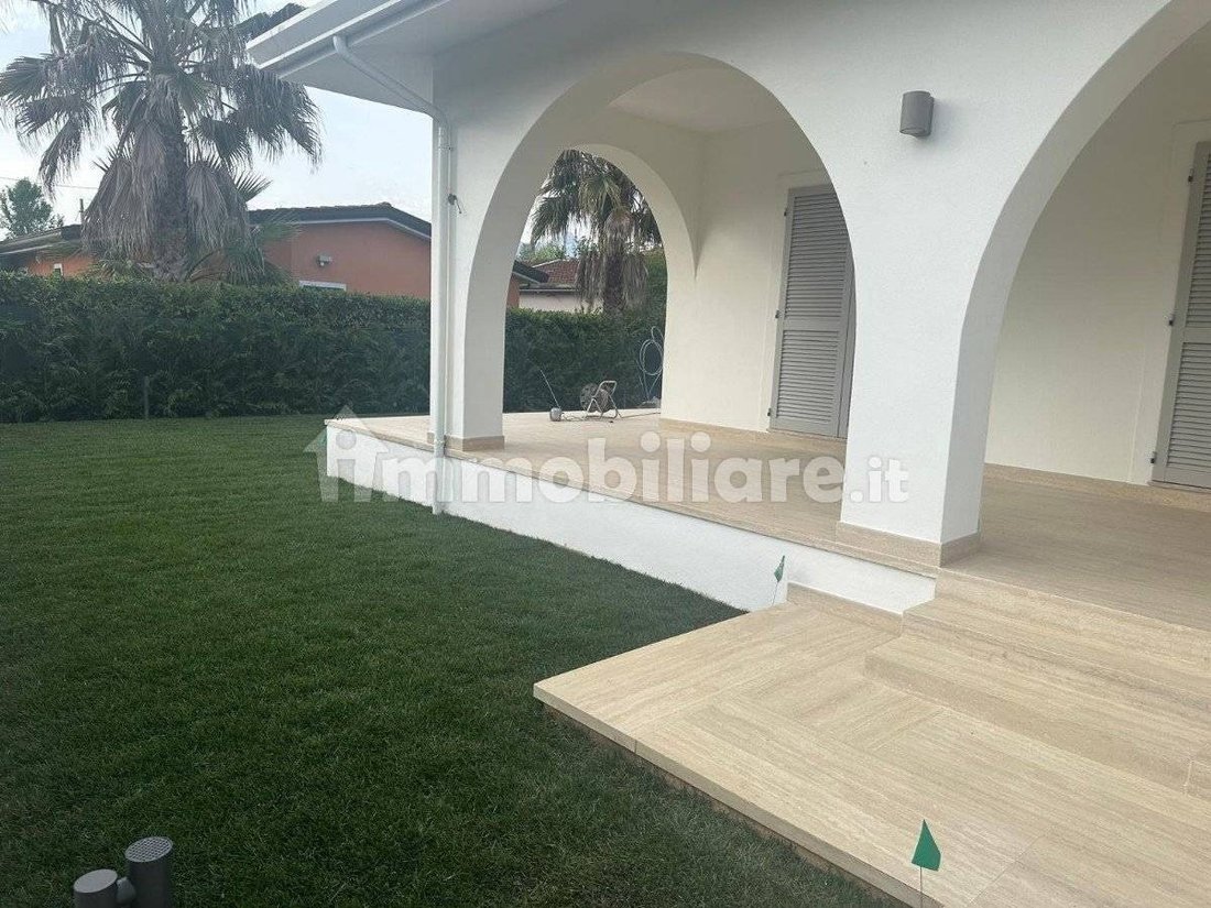 Villa in Center, Forte dei Marmi, Tuscany 4 - 15744339