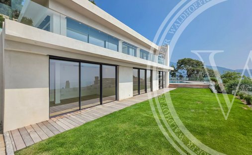 Villa in Village-Cros de Caste-Coupiere-Mont Gros, Roquebrune-Cap-Martin, France 1