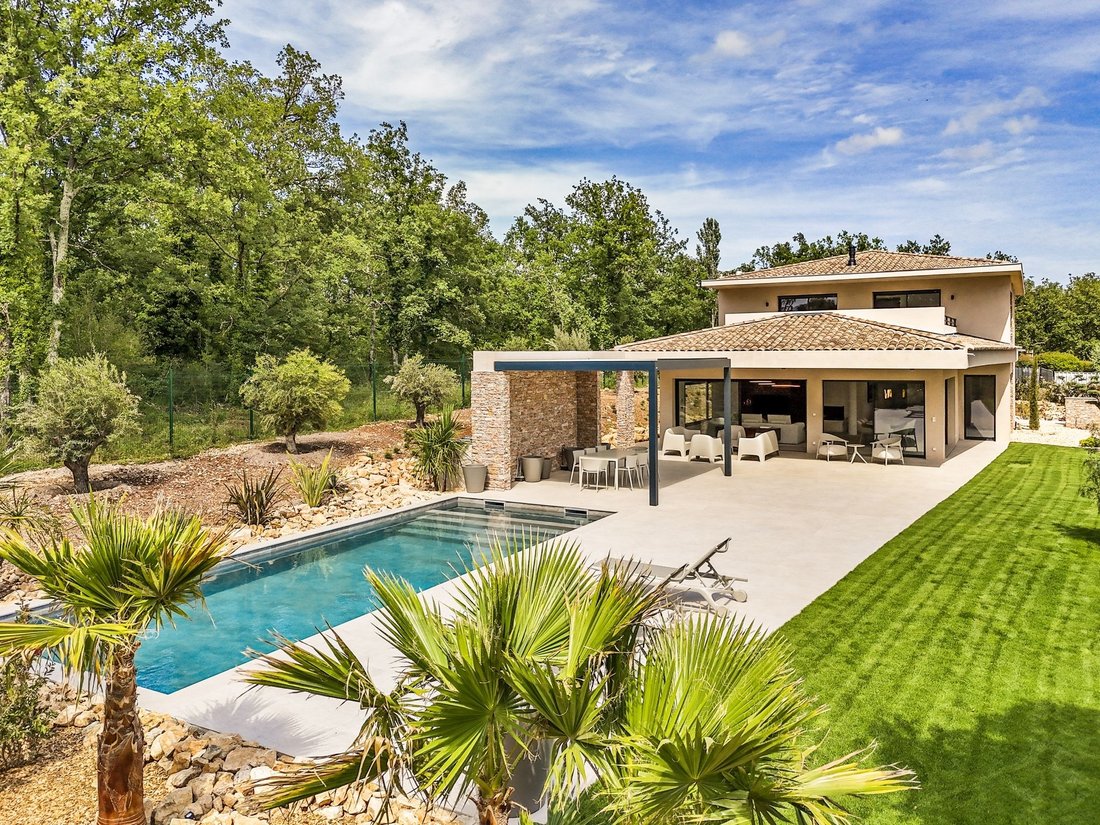 Villa in Tourrettes, Provence-Alpes-Côte d'Azur, France 1 - 15841974