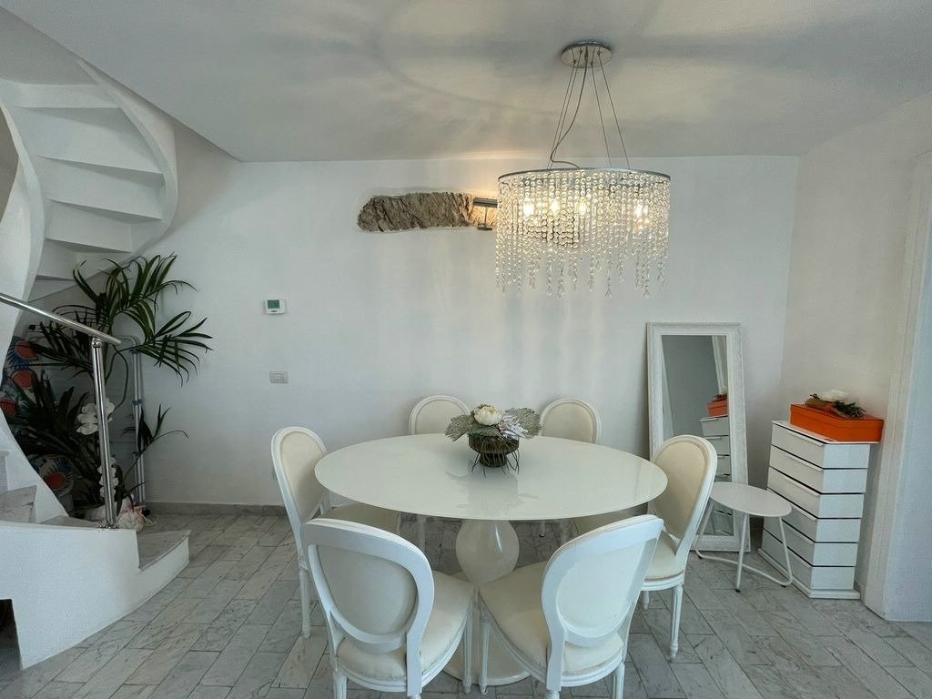 House in Center, Forte dei Marmi, Tuscany 3 - 15744019