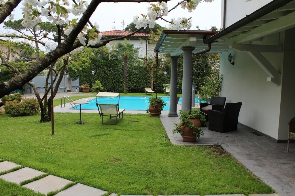 Villa in Center, Forte dei Marmi, Tuscany 4 - 15743741