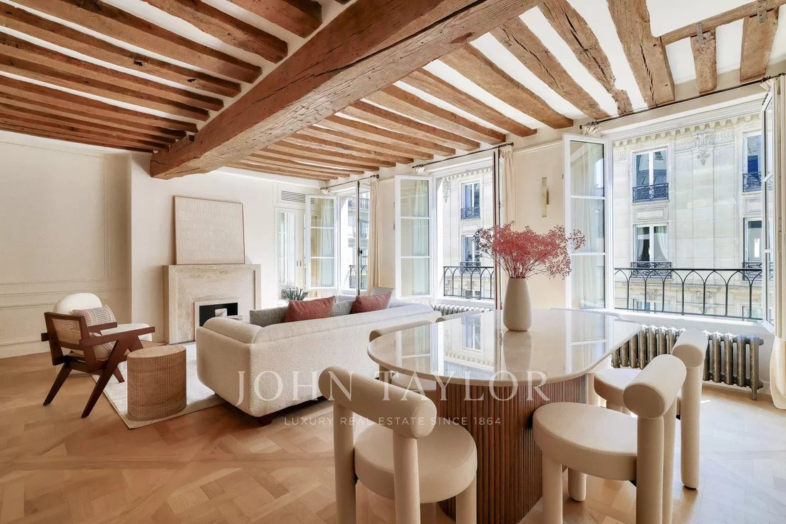 Apartment in Saint Thomas d'Aquin, Paris 7e Arrondissement, Paris 2 - 15838901