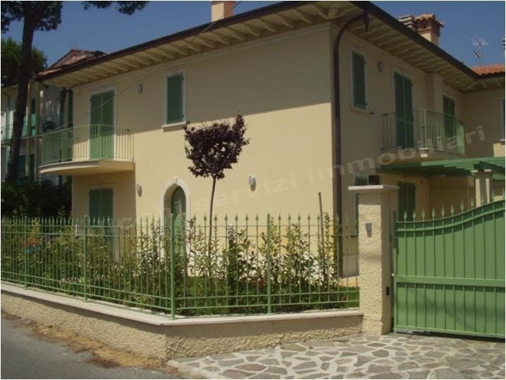 Villa in Center, Forte dei Marmi, Tuscany 2 - 15743736