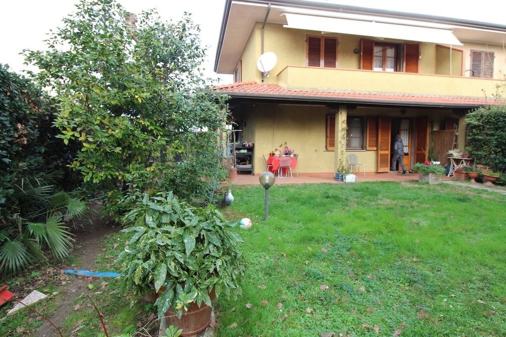 House in Center, Forte dei Marmi, Tuscany 2 - 15745051