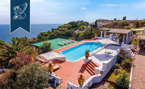 Villa en Lipari, Sicilia, Italia 1