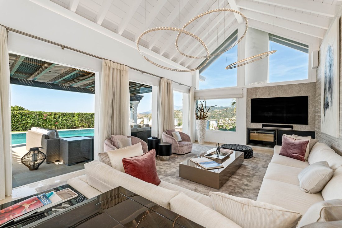 Villa in La Quinta, Benahavis, Andalusia 3 - 15841746