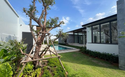 Villa in Thep Krasattri, Phuket, Thailand 1