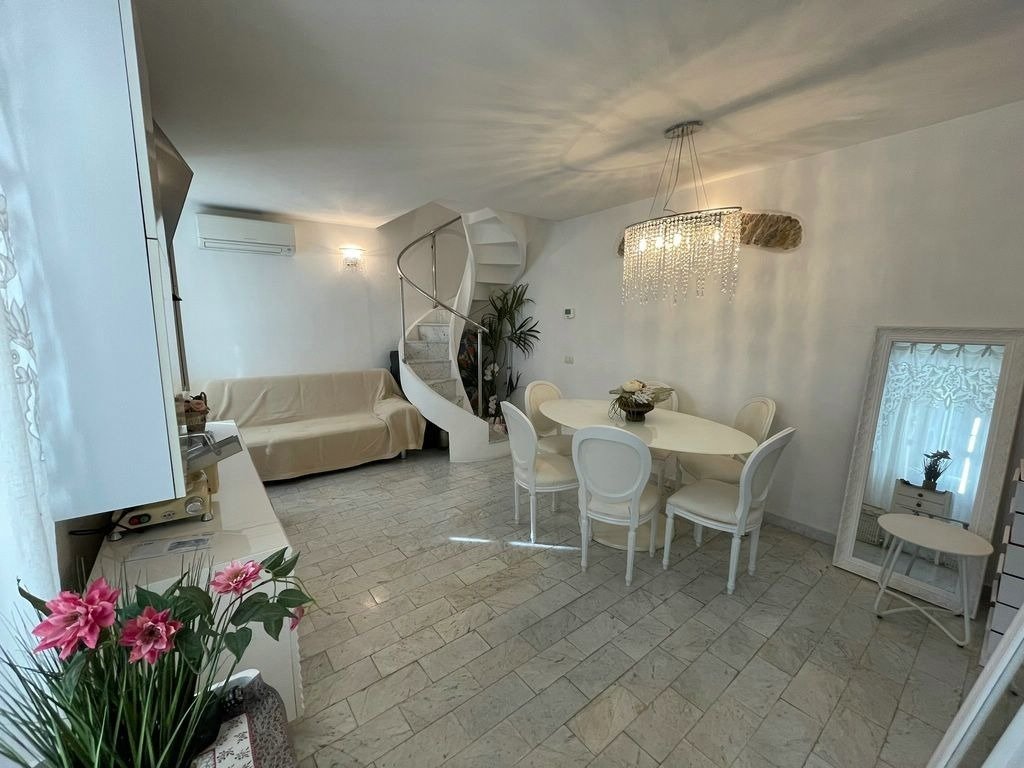House in Center, Forte dei Marmi, Tuscany 5 - 15744019