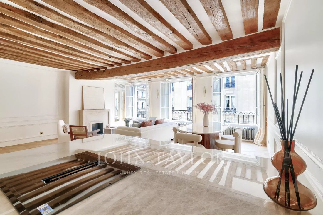Apartment in Saint Thomas d'Aquin, Paris 7e Arrondissement, Paris 4 - 15838901