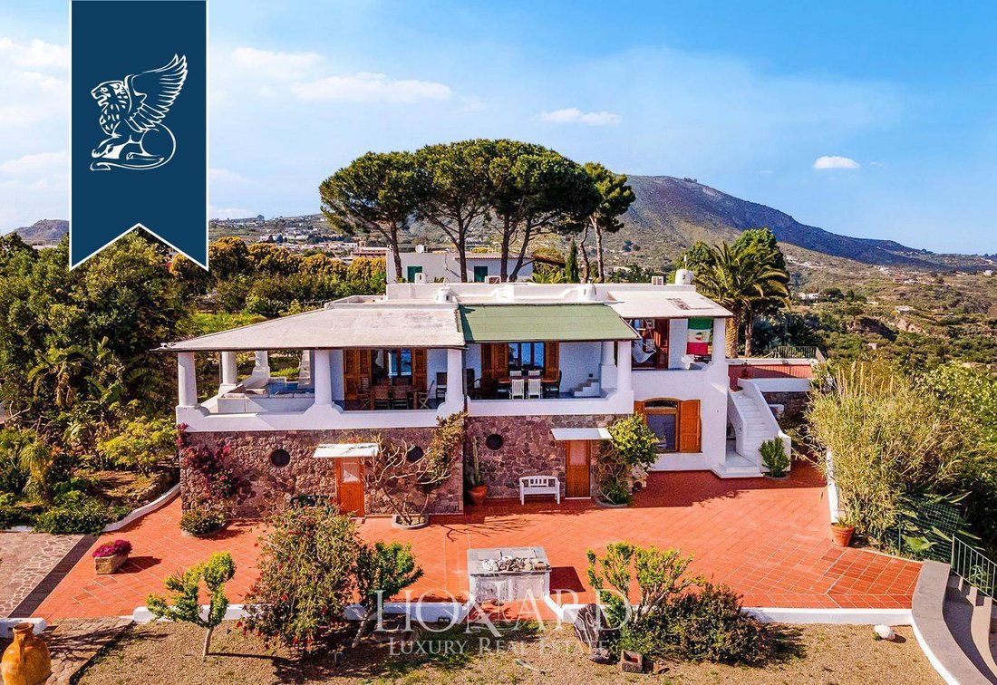 Villa à Lipari, Sicile, Italie 3 - 11559361