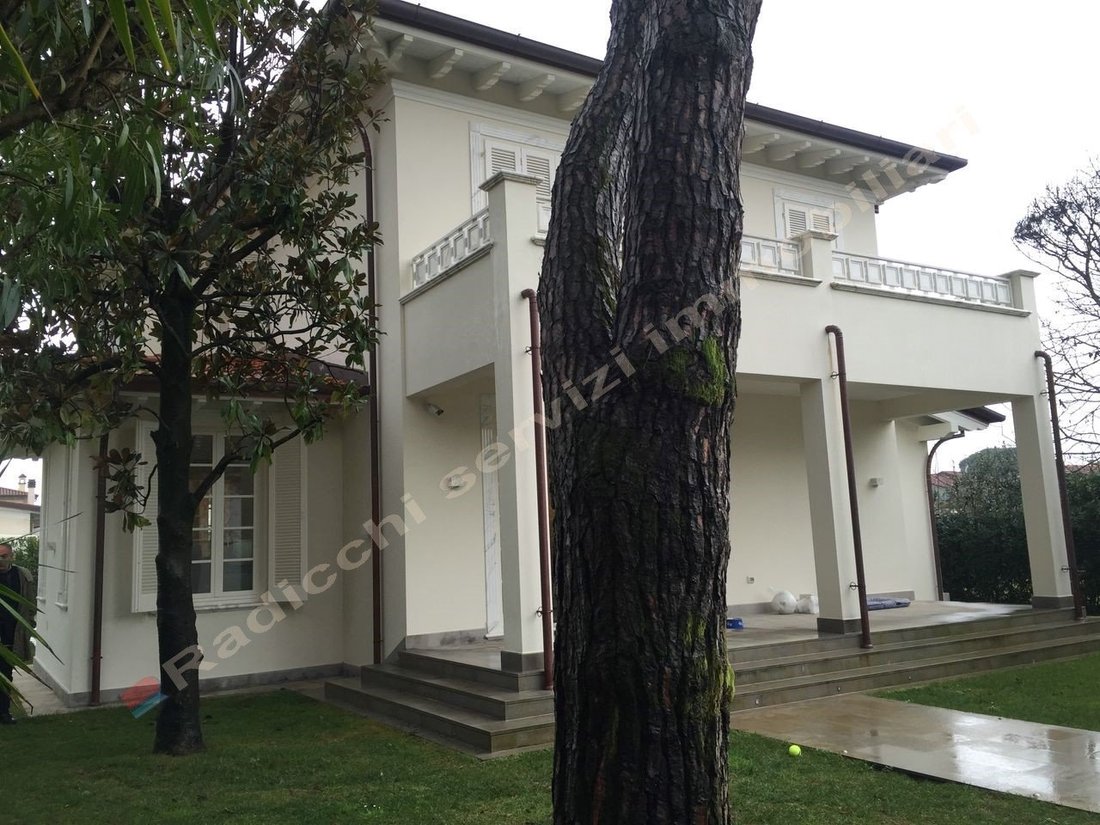 Villa in Center, Forte dei Marmi, Tuscany 4 - 15743328