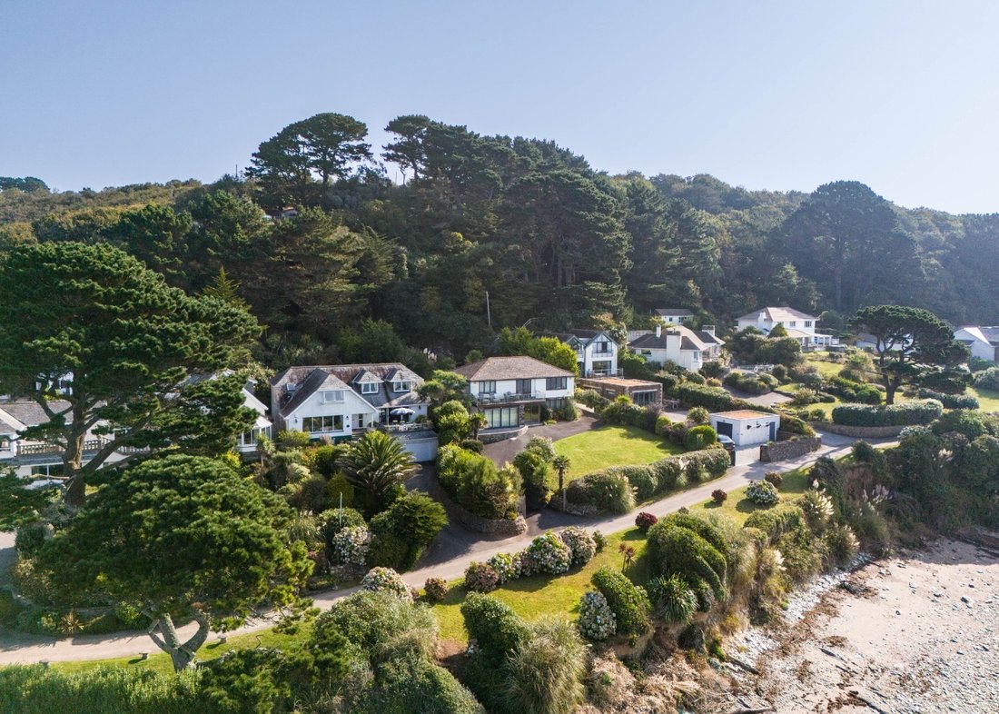House in St Mawes, England 1 - 15841809