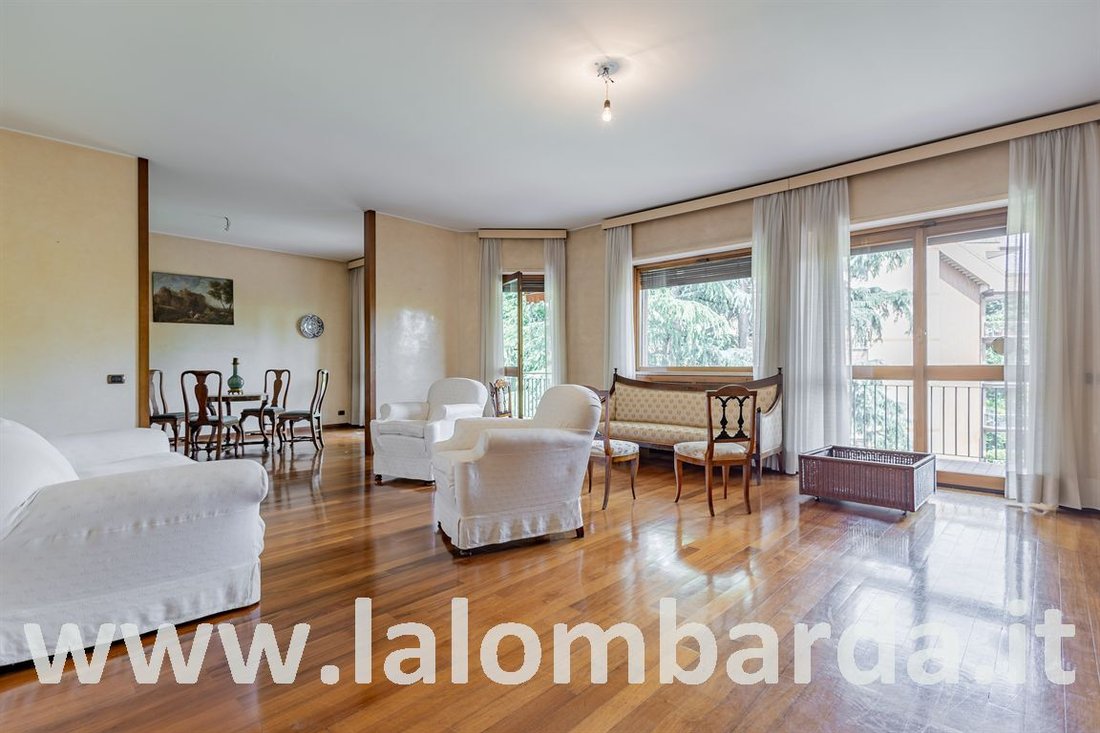 Apartment in Park Zone, Monza, Lombardy 1 - 15841530