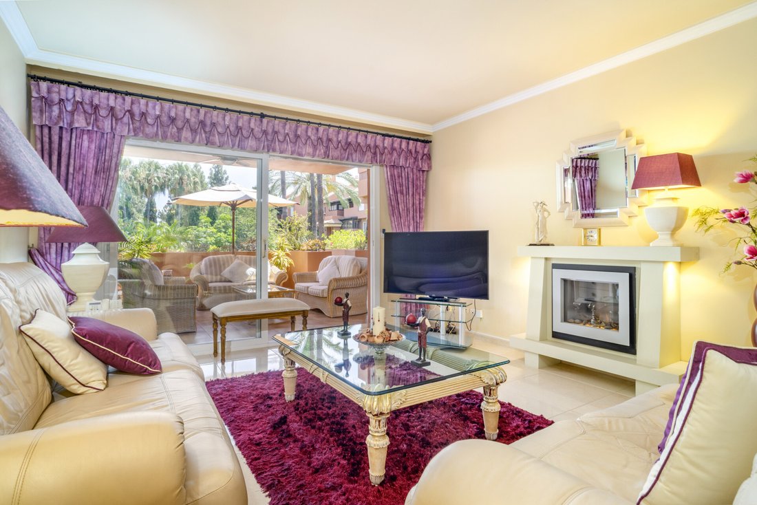 Apartment in Puerto Banus, Marbella, Spain 4 - 15838710