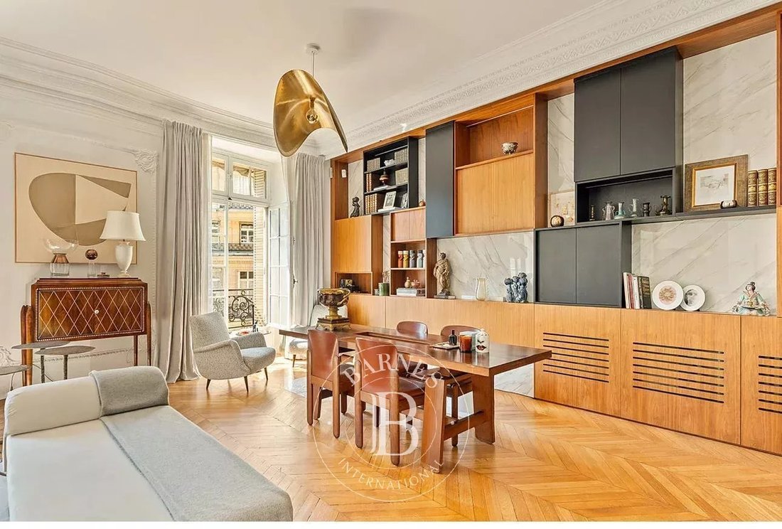 Apartment in Porte Dauphine, Paris 16e Arrondissement, Paris 5 - 15838488