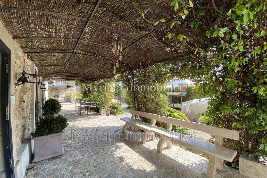 Villa in Grasse, Provence-Alpes-Côte d'Azur, Frankreich 4 - 15841943