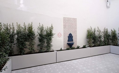 Apartment in Misericordia, Lisbon, Portugal 1