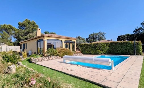 Villa in Carcès, Provence-Alpes-Côte d'Azur, France 1